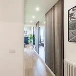 Апартаменты Hostly-colorhome Midtown