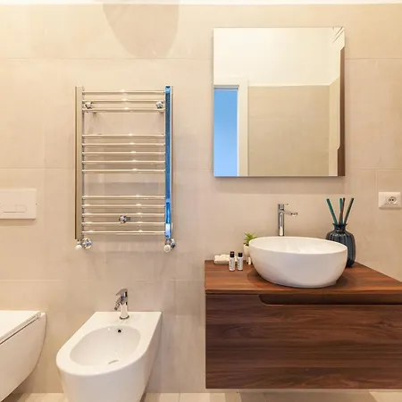 Hostly-colorhome Midtown