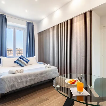 Hostly-colorhome Midtown Rzym
