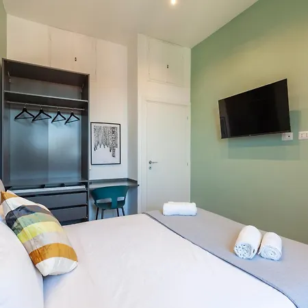 Hostly-colorhome Midtown Apartment *